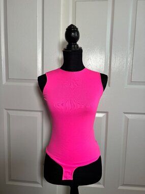 Skims neon pink sleeveless bodysuit size S/M